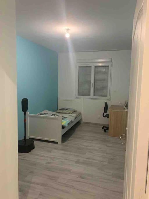 느베르 Une Maison Equipee Et Simple. 빌라 외부 사진
