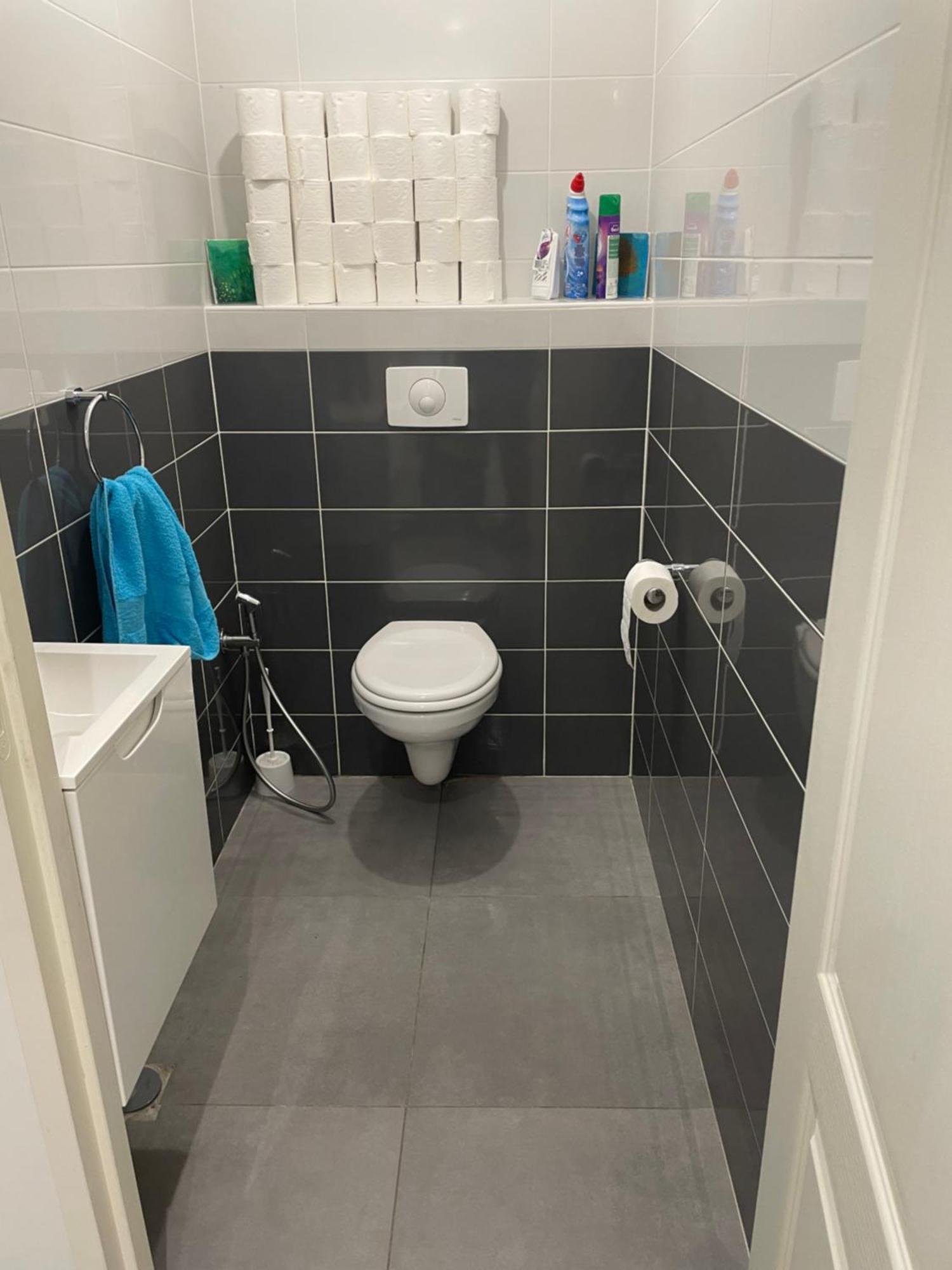 느베르 Une Maison Equipee Et Simple. 빌라 외부 사진